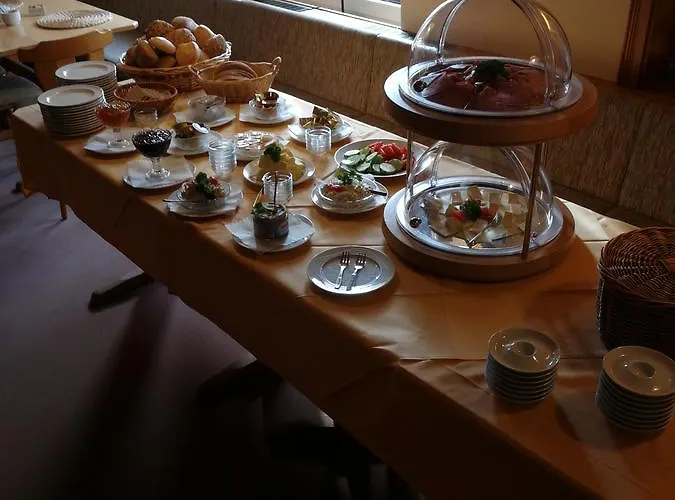 Klette 3* كورورت أوبين